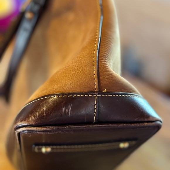 Dooney & Bourke Nubuck suede and leather Chelsea tote bag. Beautiful Fall bag - Picture 12 of 16